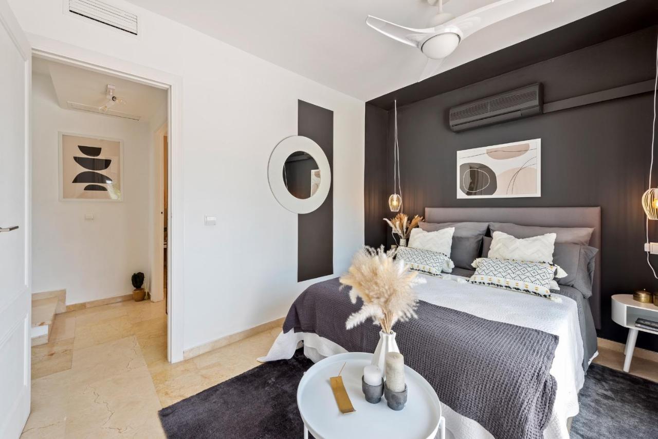 Cozy Townhouse Selwo Villa เอสเตโปนา ภายนอก รูปภาพ