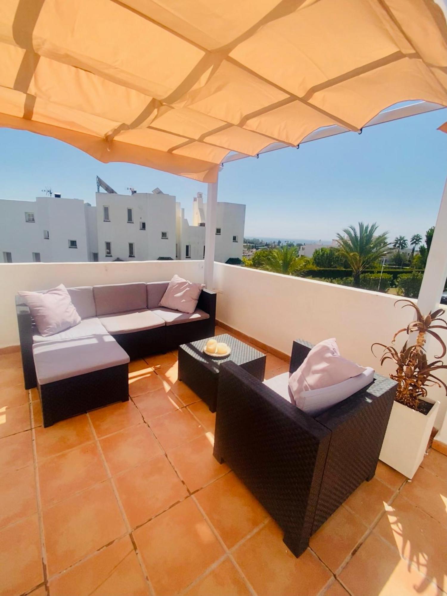 Cozy Townhouse Selwo Villa เอสเตโปนา ภายนอก รูปภาพ